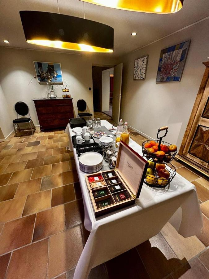 Hotel Restaurant Le Madame La Ferrière エクステリア 写真