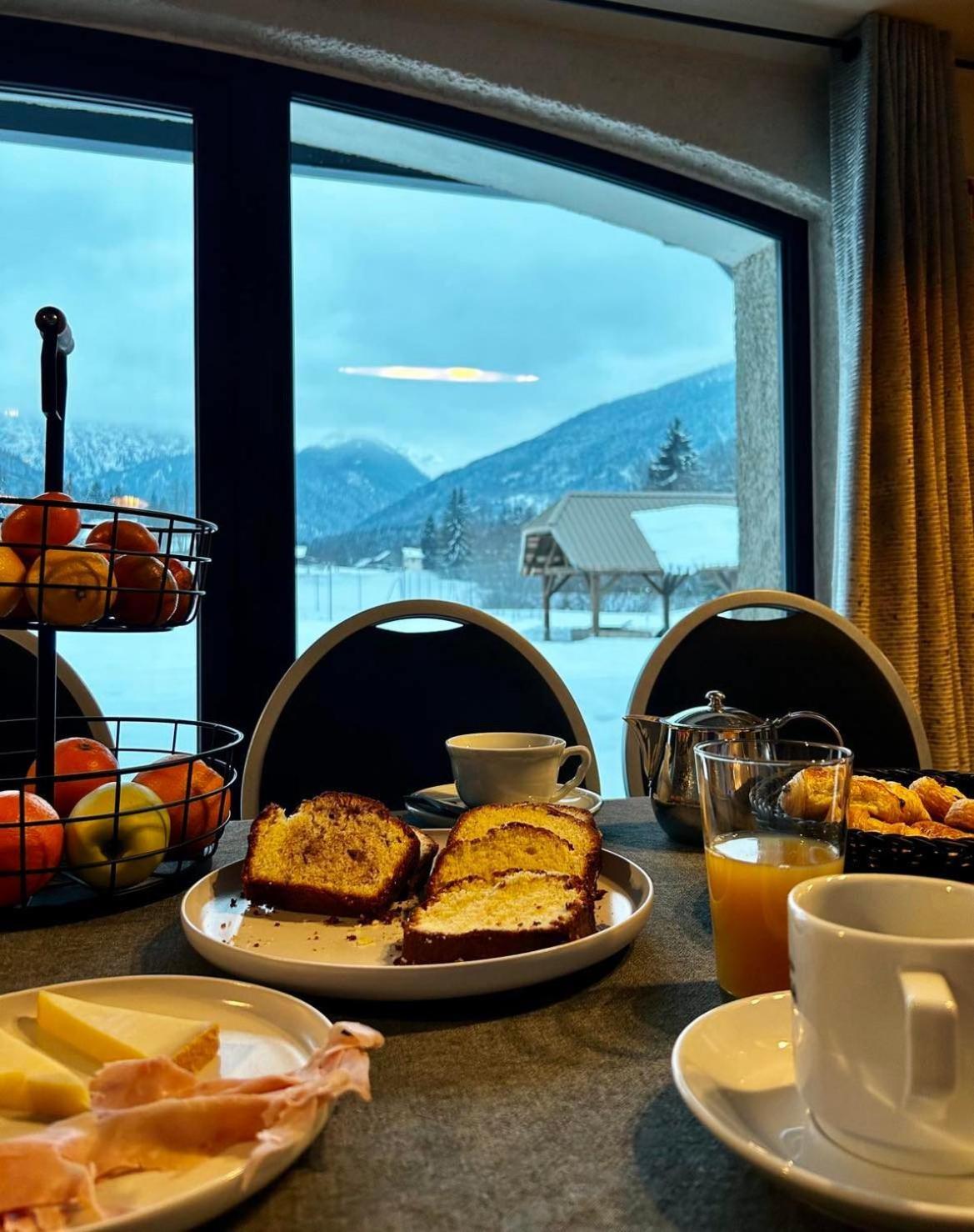 Hotel Restaurant Le Madame La Ferrière エクステリア 写真